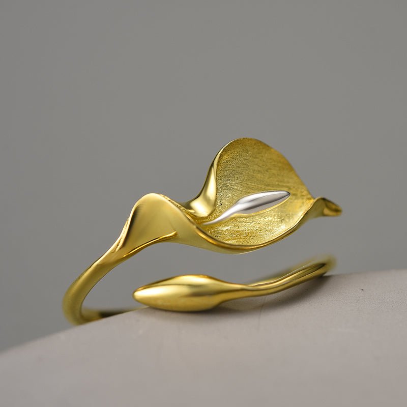 Calla Lily - Adjustable Ring | NEW - MetalVoque