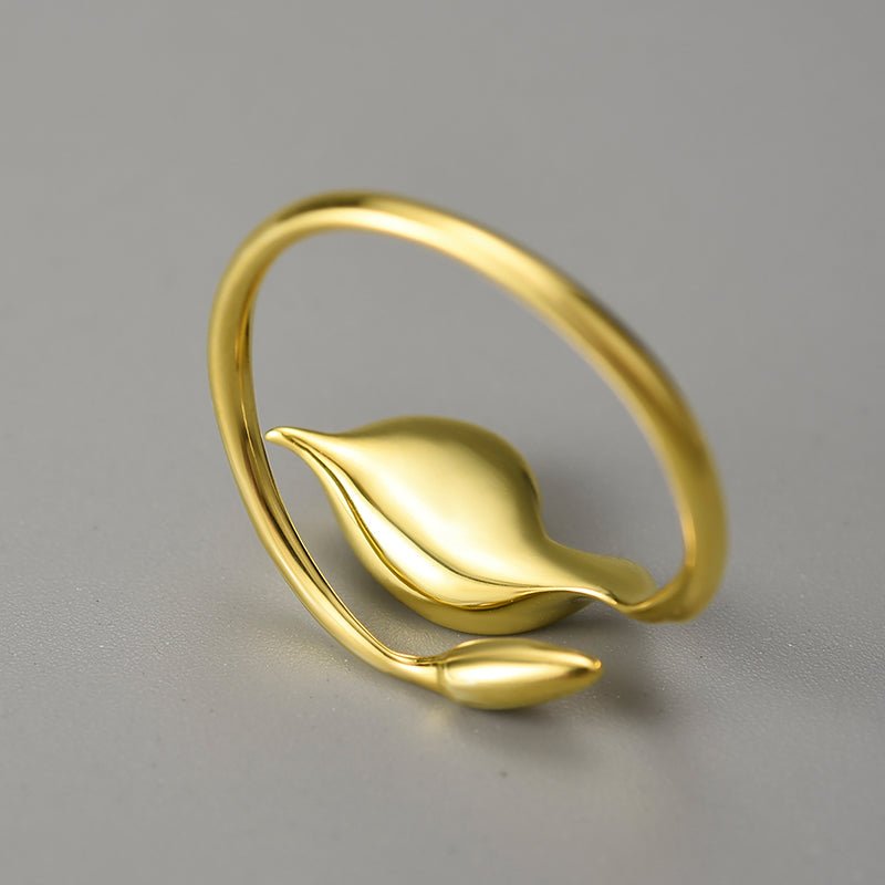 Calla Lily - Adjustable Ring | NEW - MetalVoque