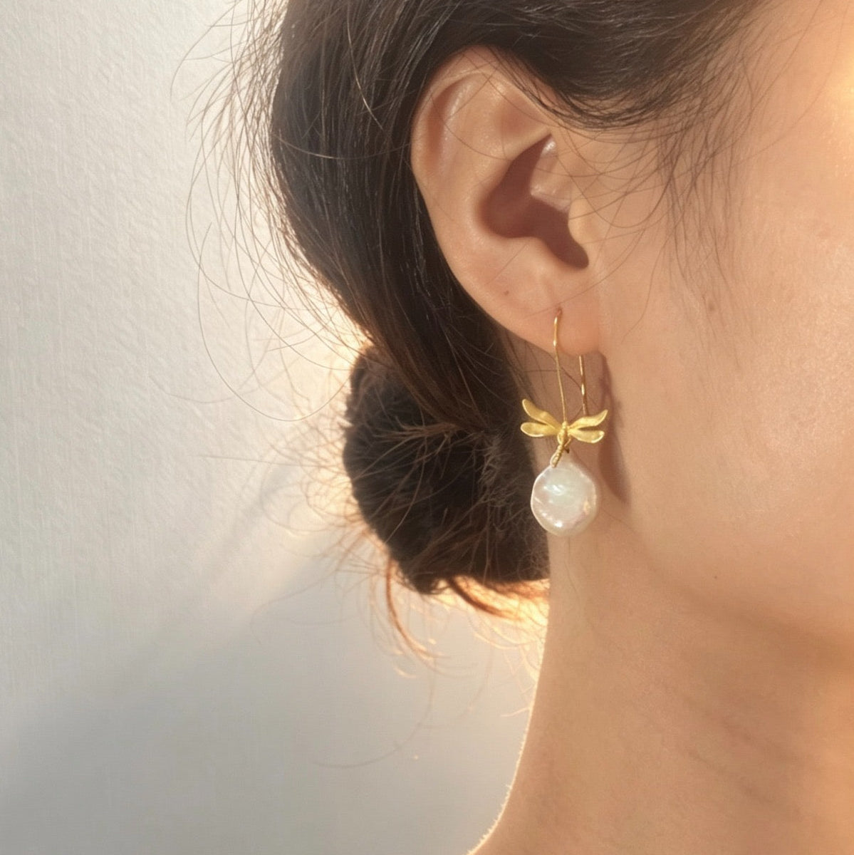 Mother Pearl Dragonfly - Dangle Earrings | NEW