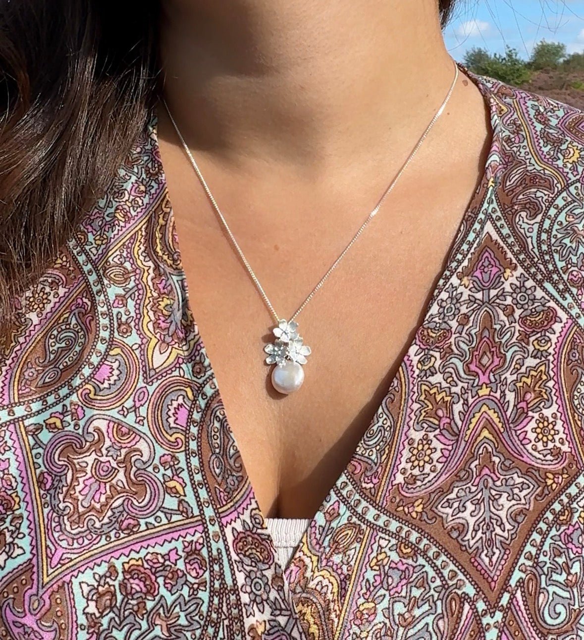 Mother Pearl Forget-me-not - Handmade Necklace | NEW - MetalVoque
