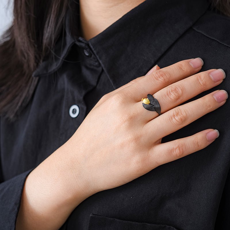 Pomegranate Leaves - Adjustable Ring | NEW - MetalVoque
