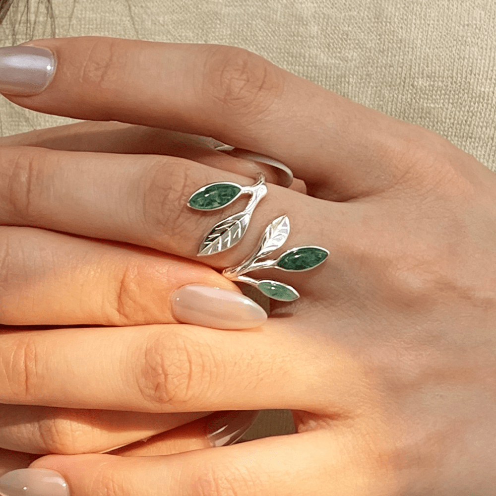 Green Leafs - Adjustable Ring - MetalVoque