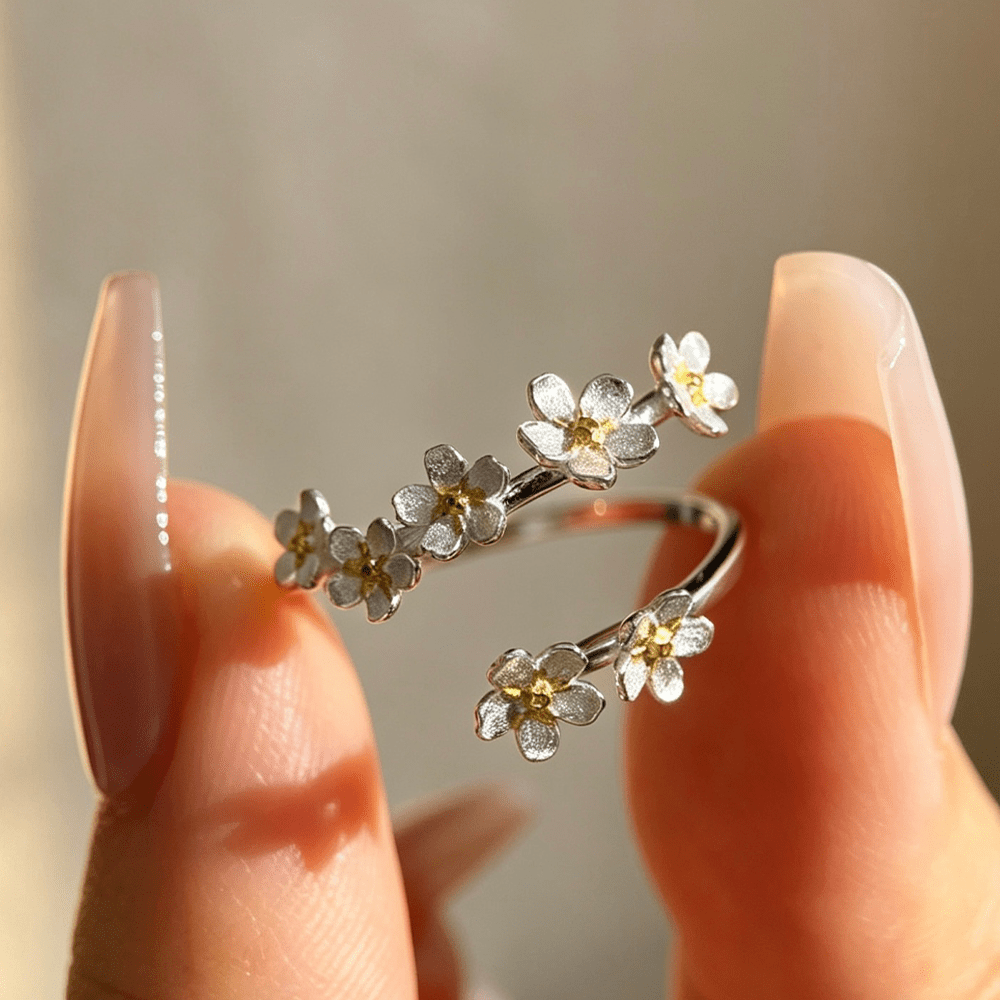 Small Forget-me-not Flowers - Adjustable Ring - MetalVoque