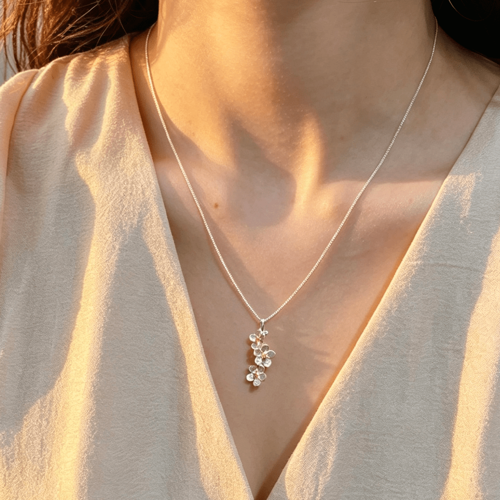 Forget-me-not Flower - Handmade Necklace - MetalVoque