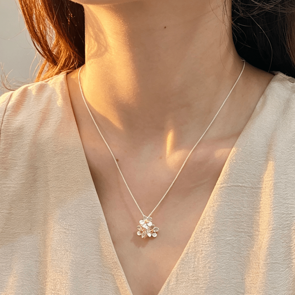 Forget-me-not Flower - Handmade Necklace - MetalVoque
