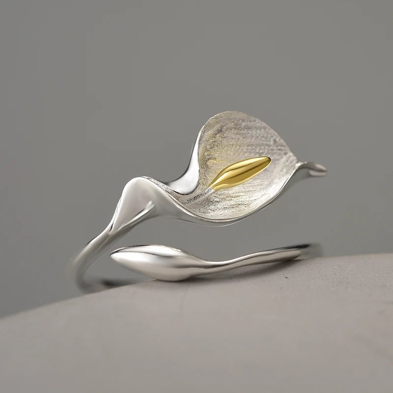 Calla Lily - Adjustable Ring | NEW - MetalVoque