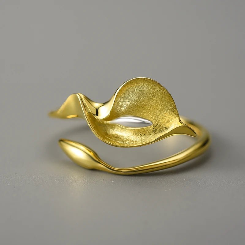 Calla Lily - Adjustable Ring | NEW - MetalVoque