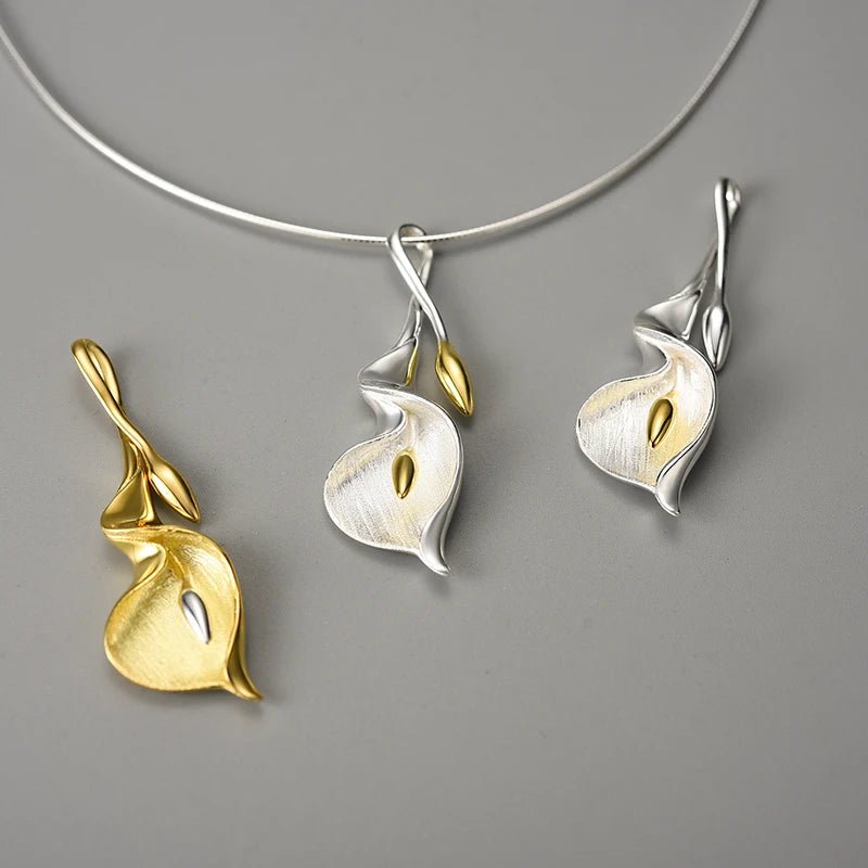 Calla Lily - Handmade Necklace | NEW - MetalVoque
