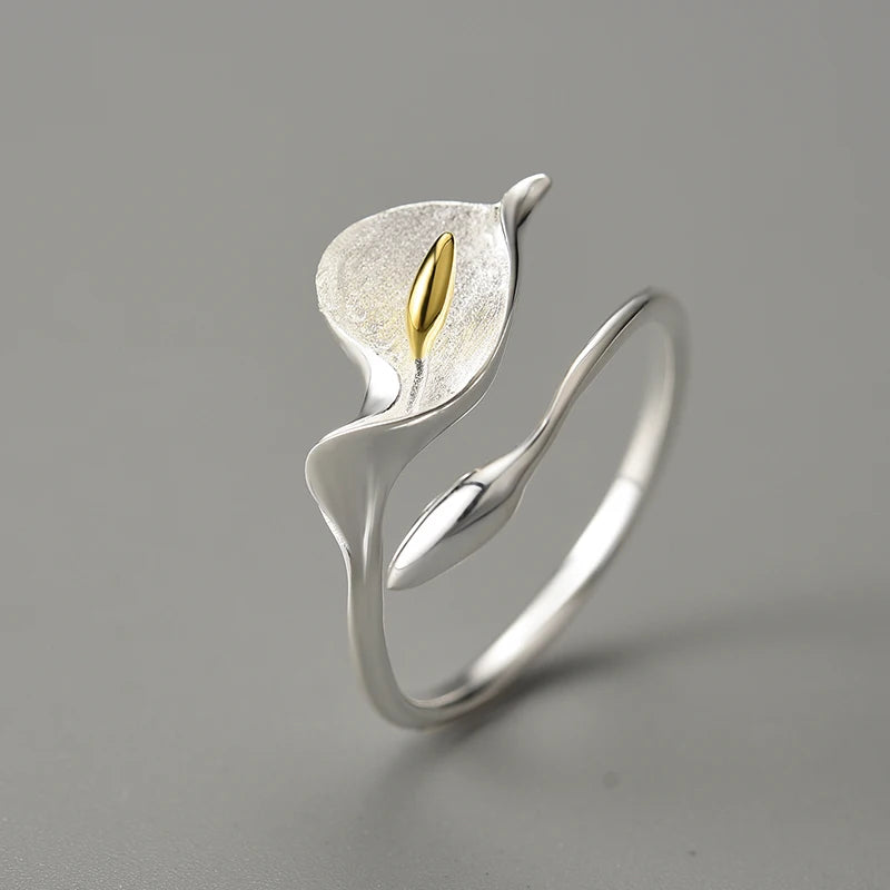 Calla Lily - Adjustable Ring | NEW