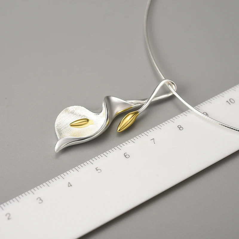 Calla Lily - Handmade Necklace | NEW