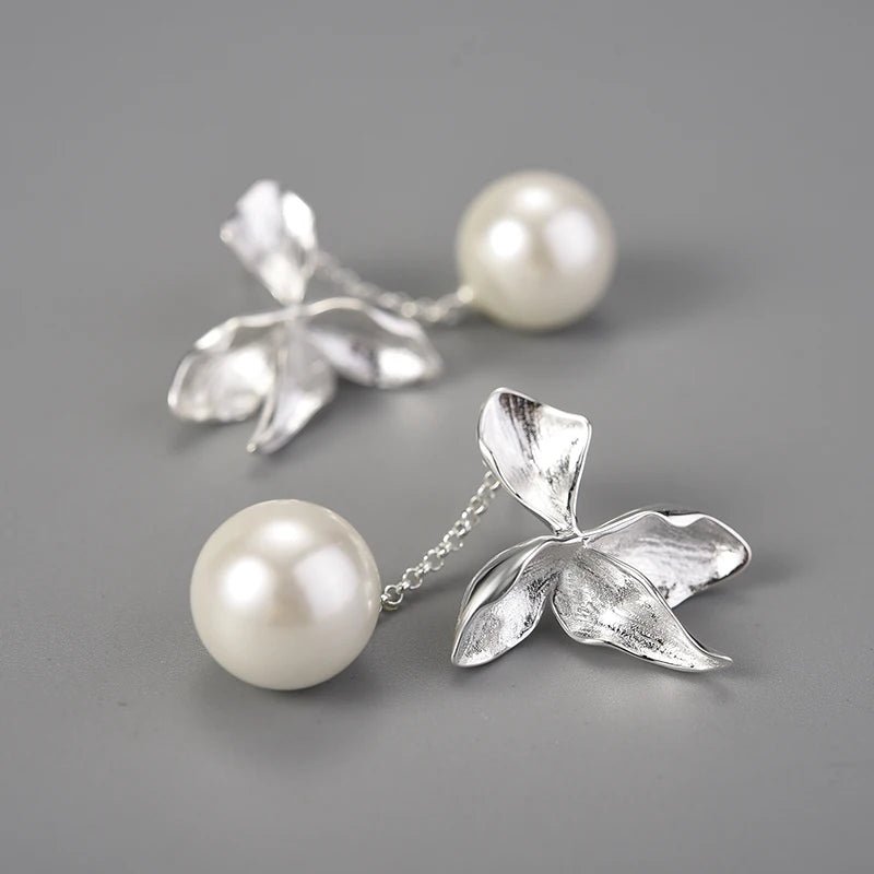 Four Leaf Pearl - Dangle Earrings | NEW - MetalVoque