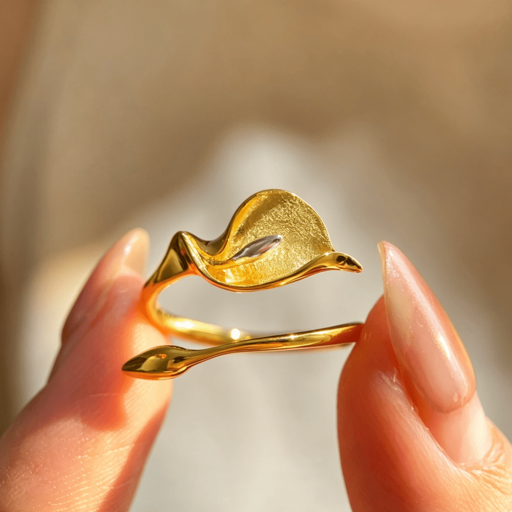 Calla Lily - Adjustable Ring | NEW - MetalVoque