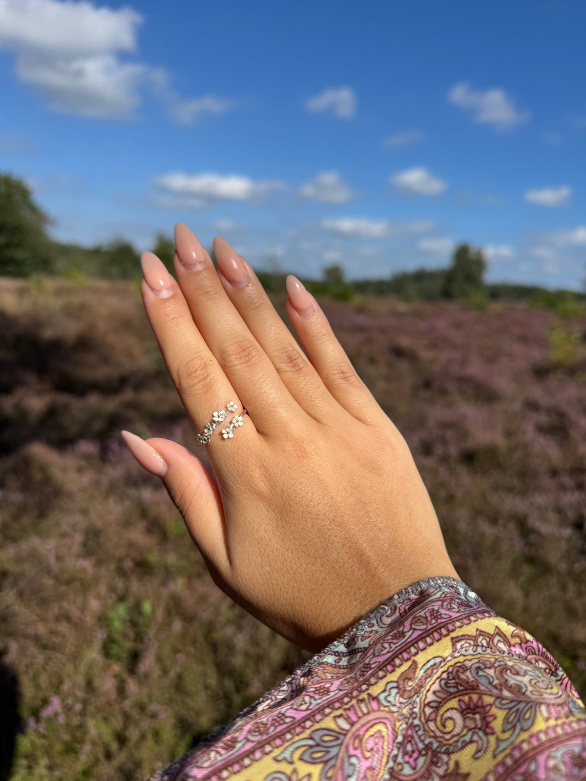 Small Forget-me-not Flowers - Adjustable Ring - MetalVoque