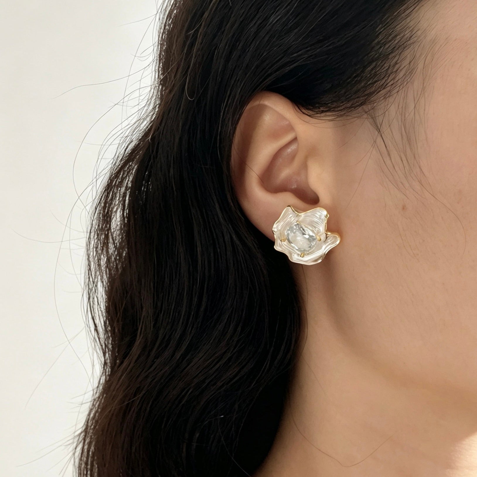 Baroque Leaf - Stud Earrings