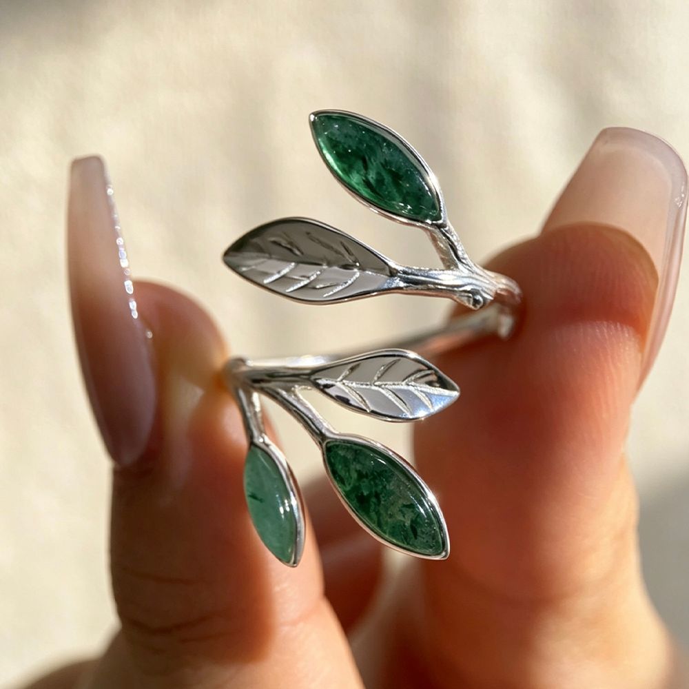 Green Leafs - Adjustable Ring