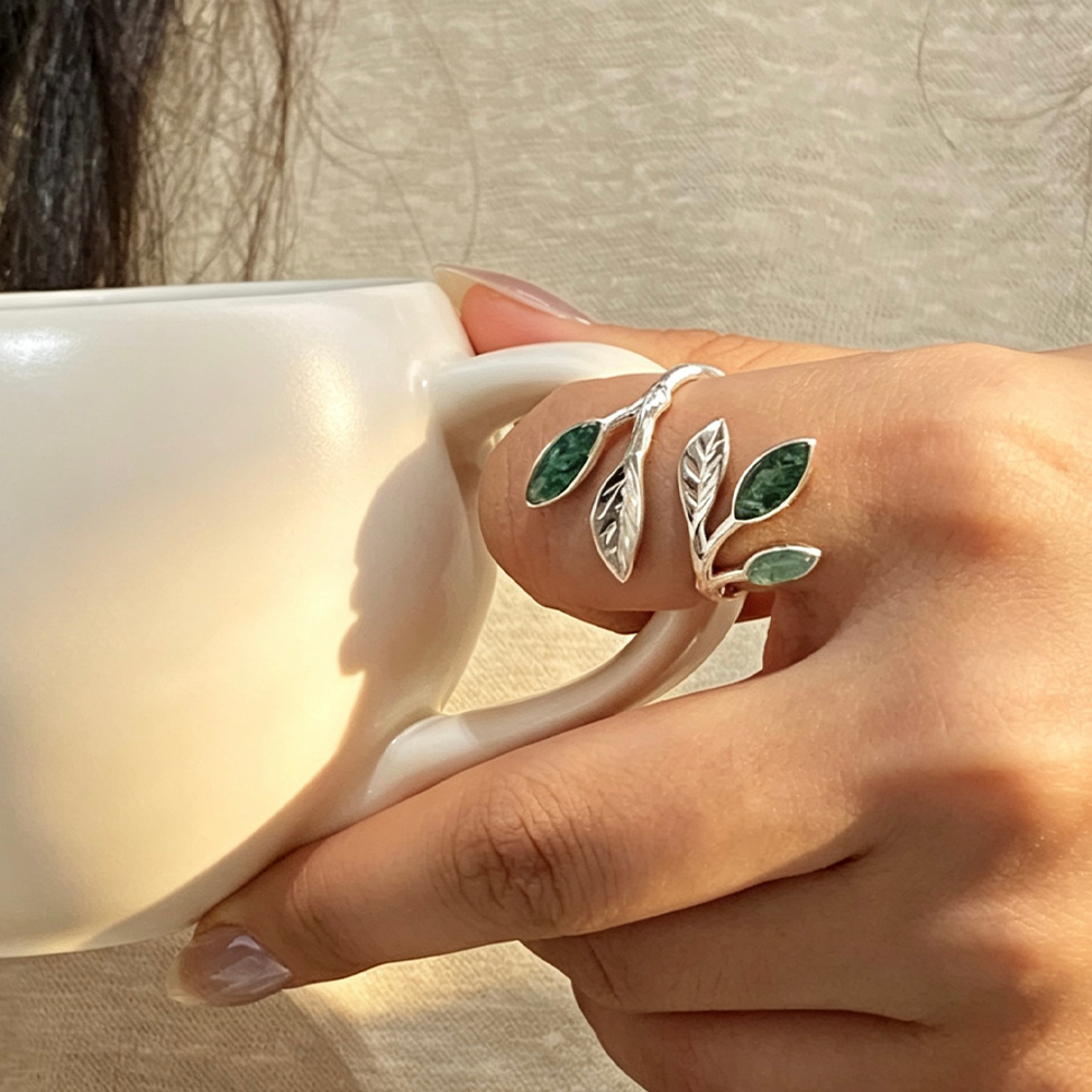 Green Leafs - Adjustable Ring