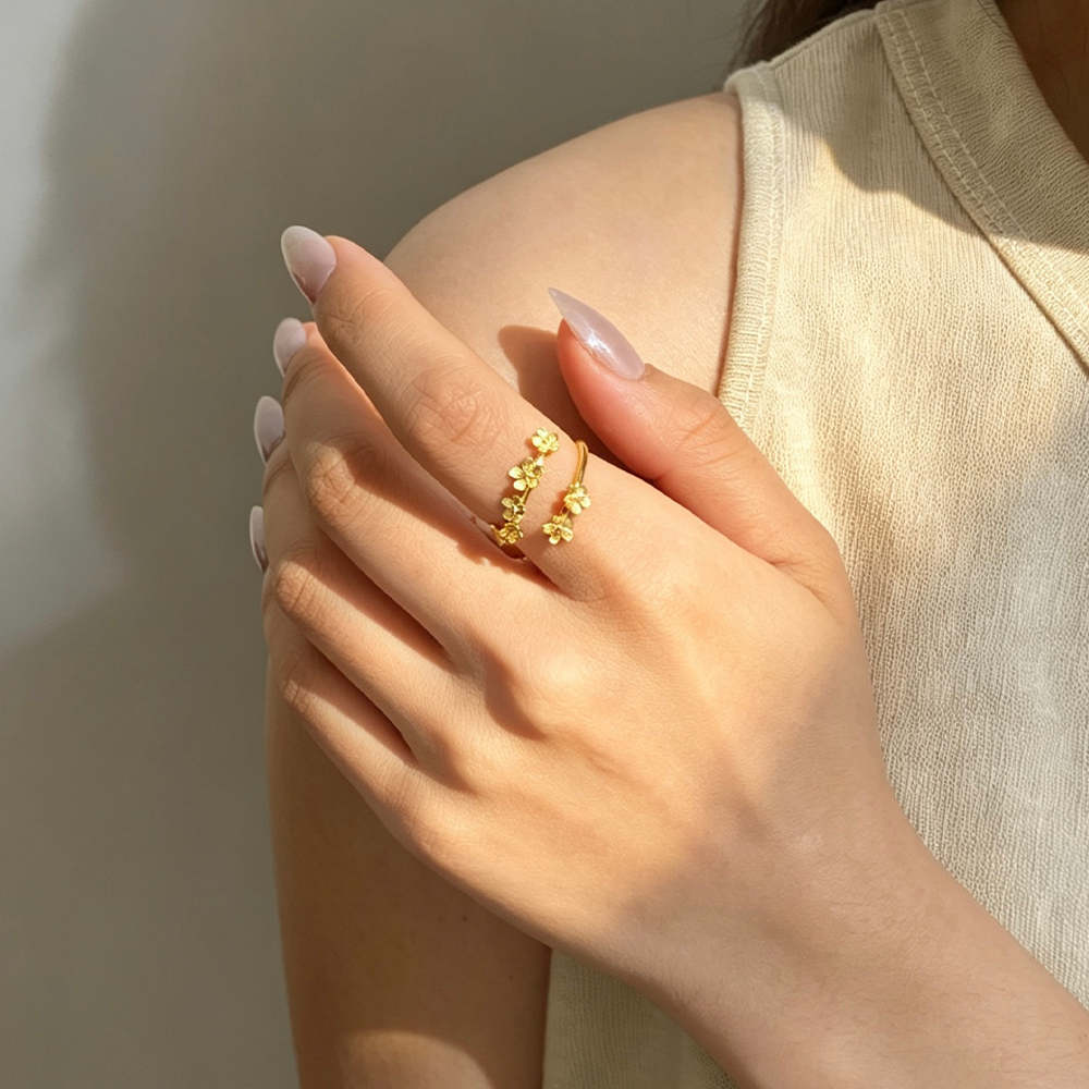 Small Forget-me-not Flowers - Adjustable Ring
