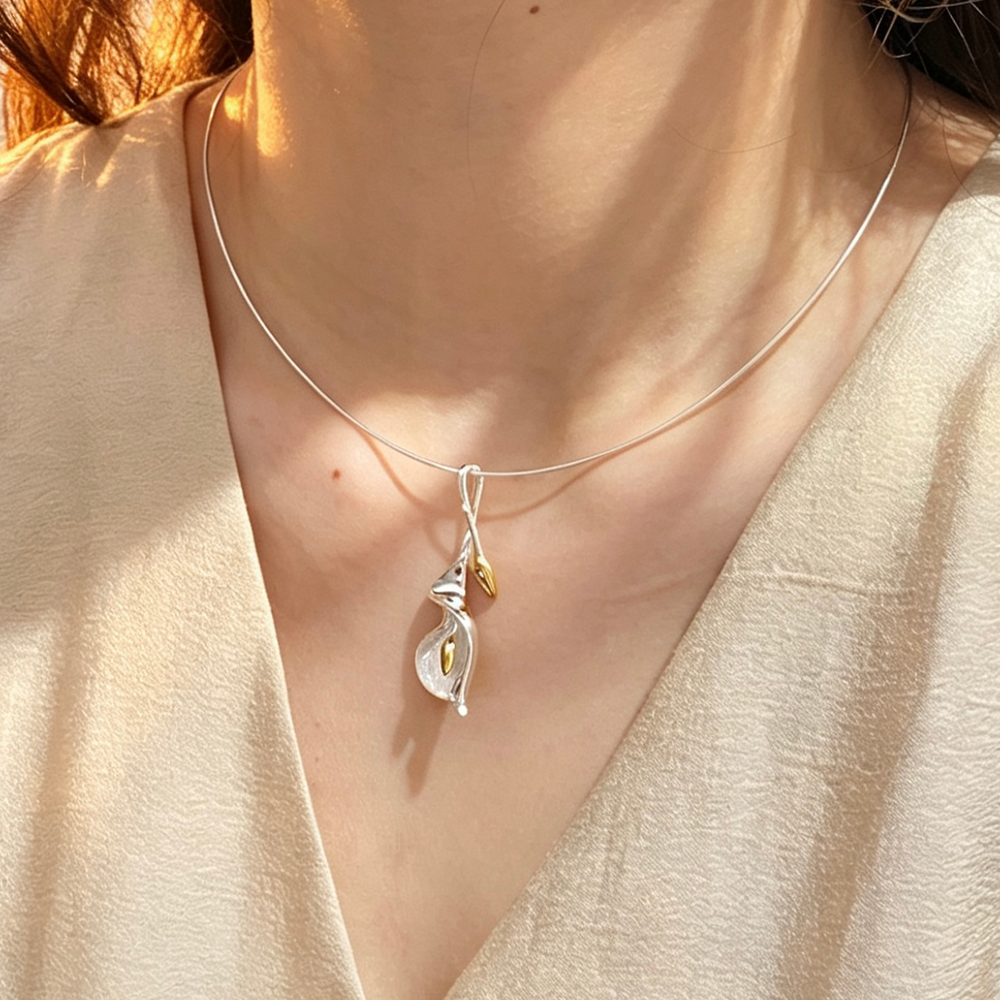 Calla Lily - Handmade Necklace | NEW