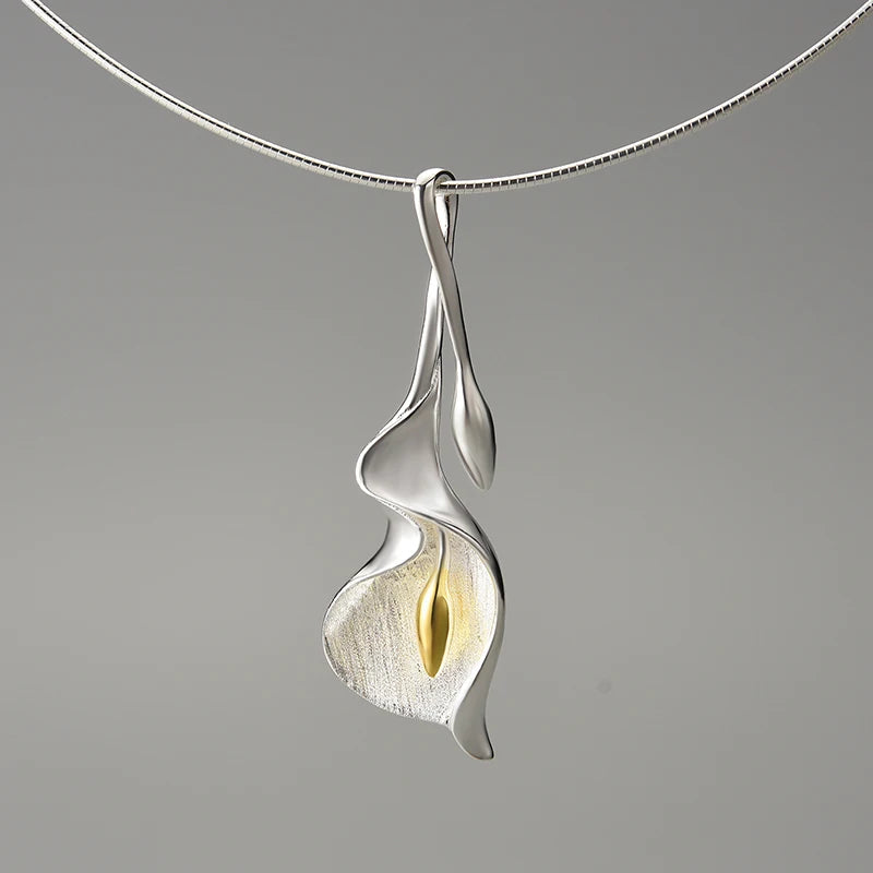 Calla Lily - Handmade Necklace | NEW