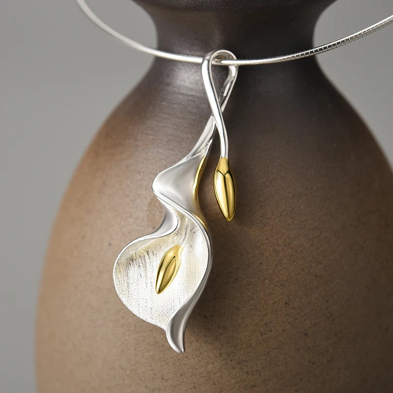 Calla Lily - Handmade Necklace | NEW