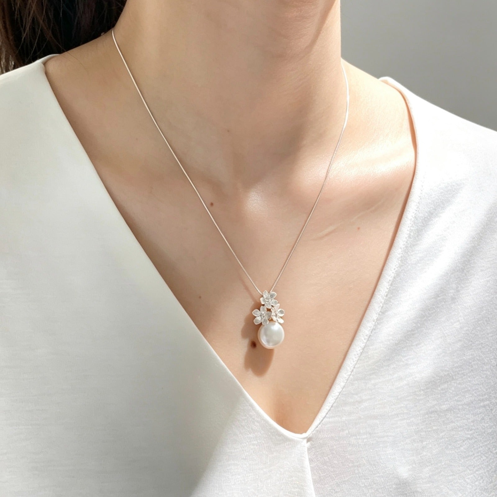 Mother Pearl Forget-me-not - Handmade Necklace | NEW - MetalVoque