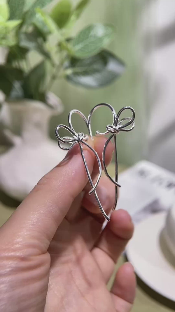 Shoelace Knot - Dangle Earrings