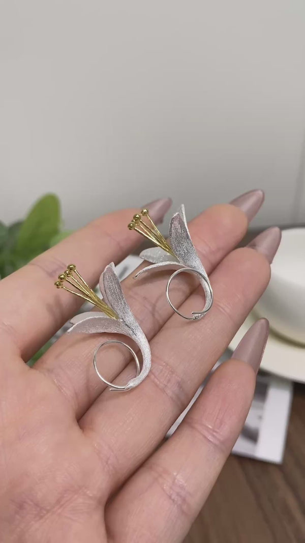 Blooming Lily - Dangle Earrings