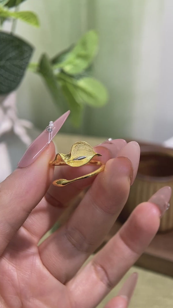Calla Lily - Adjustable Ring | NEW