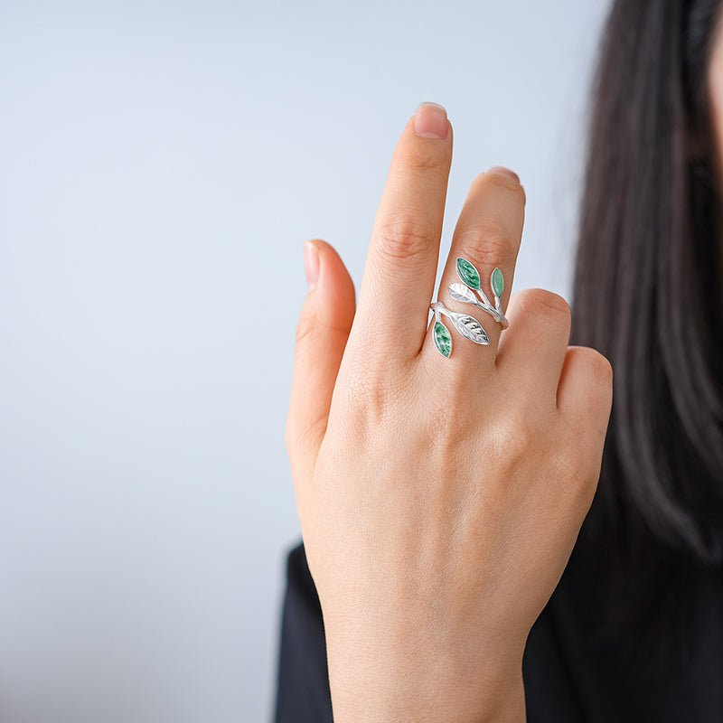 Busy Bush - Adjustable Ring
